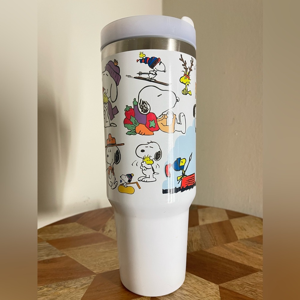 Peanuts Snoopy 40 oz TUMBLER friends Christmas Brand new 40oz TUMBLER double wal - Picture 2 of 9